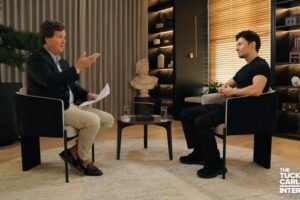 Телеведущий Такер Карлсон опубликовал часовое интервью с Павлом Дуровым
