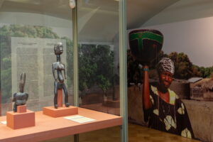 4 выставки в Петербурге: африканское искусство, редкие издания Фонвизина и другие экспозиции