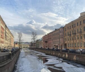 В Петербурге ожидается похолодание после рекордно высокой температуры