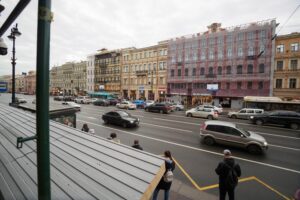 Правда ли в центре Петербурга начали чаще ремонтировать дома? И да, и нет, выяснила «Бумага»