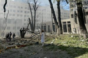 При массовых обстрелах Киева, Кривого Рога и Покровска погиб 21 человек, пострадала детская больница
