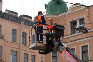 Генеральному директору фирмы, производившеей капитальный ремонт дома на улице Большой Зелениной, предъявили обвинение